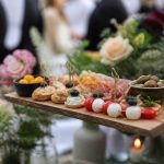 Planche apéro élégante pour les mariages et grandes occasions
